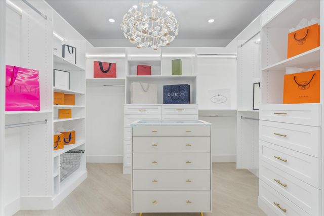 22100 Serenata Circle W, Boca Raton, FL 33433