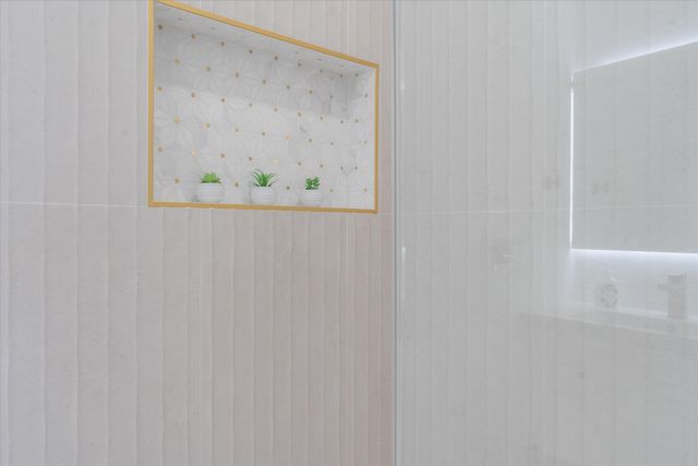 22100 Serenata Circle W, Boca Raton, FL 33433