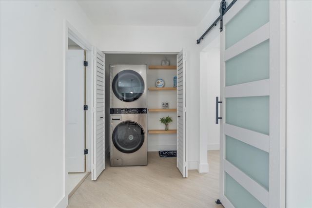 22100 Serenata Circle W, Boca Raton, FL 33433