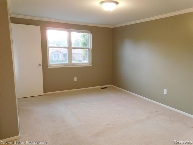 5726 Marble Drive, Troy, MI 48085