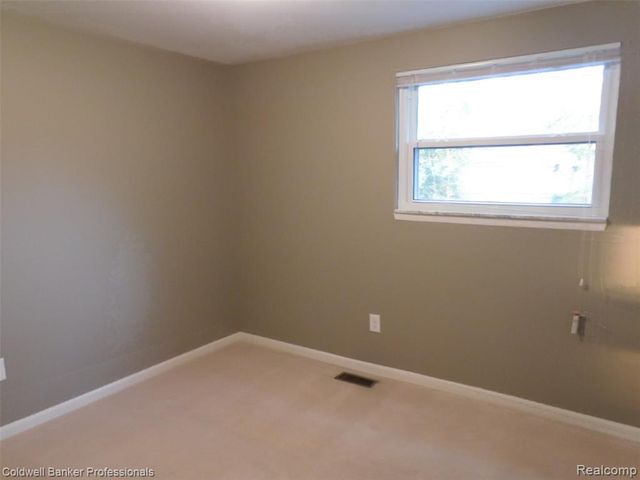 5726 Marble Drive, Troy, MI 48085