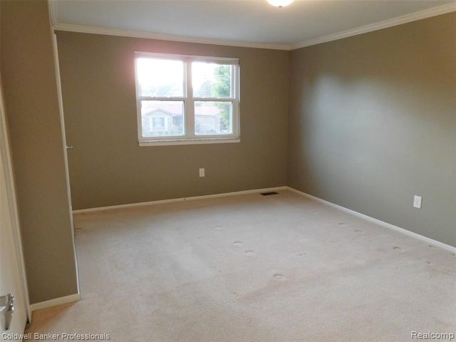5726 Marble Drive, Troy, MI 48085