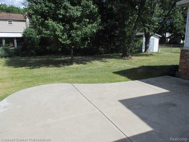 5726 Marble Drive, Troy, MI 48085