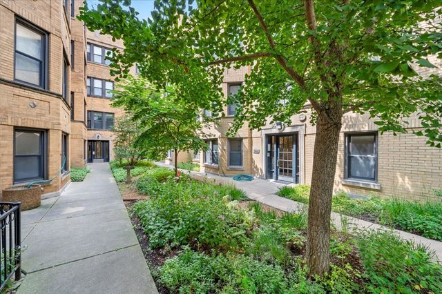 2842 N FRANCISCO Avenue 1A, Chicago, IL 60618