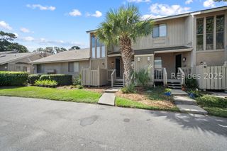 5 Gum Tree Rd Apt F6, Hilton Head Island, SC 29926