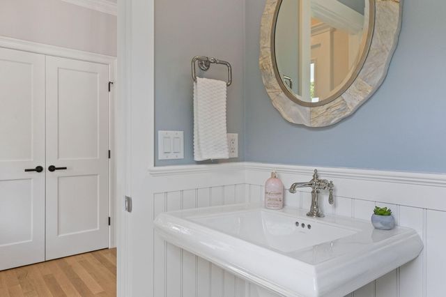 63 kescayogansett Road, Orleans, MA 02653