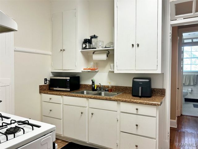 3141 Le Bron Road, Montgomery, AL 36106