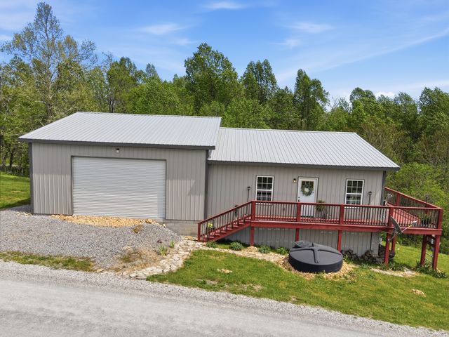 1757 Buckeye Rd, Fayetteville, TN 37334