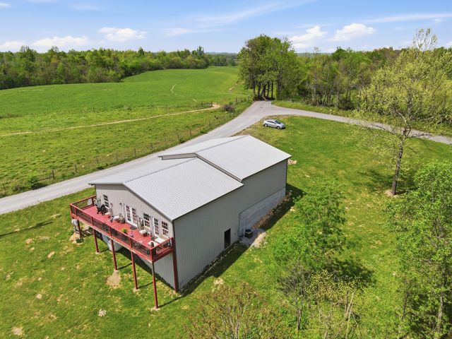 1757 Buckeye Rd, Fayetteville, TN 37334