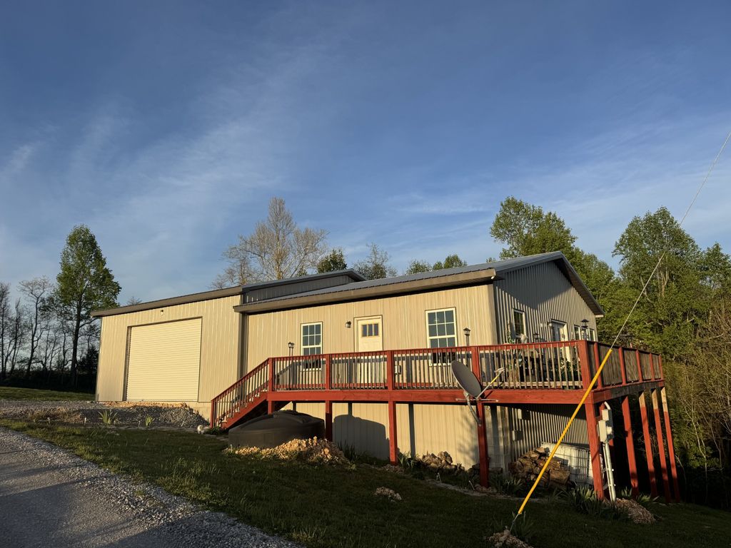 1757 Buckeye Rd, Fayetteville, TN 37334