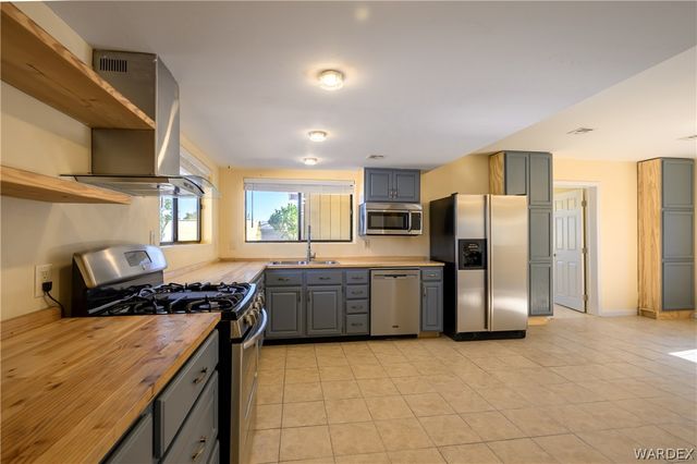 1450 Luna Lane, Bullhead City, AZ 86442