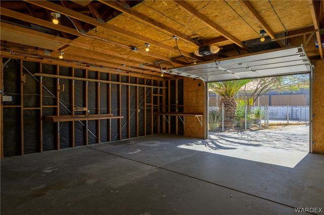 1450 Luna Lane, Bullhead City, AZ 86442