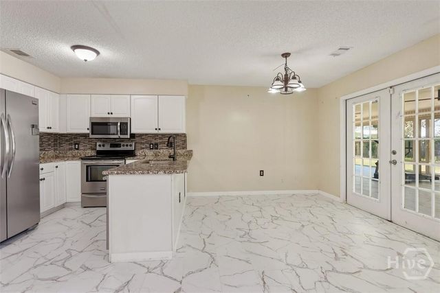 14 Sandy Pond Court, Savannah, GA 31419
