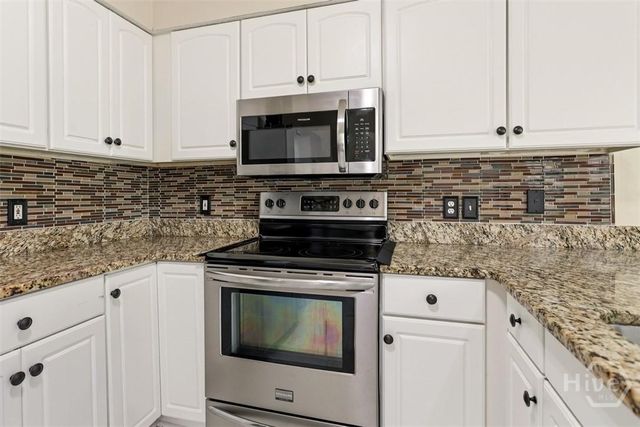 14 Sandy Pond Court, Savannah, GA 31419
