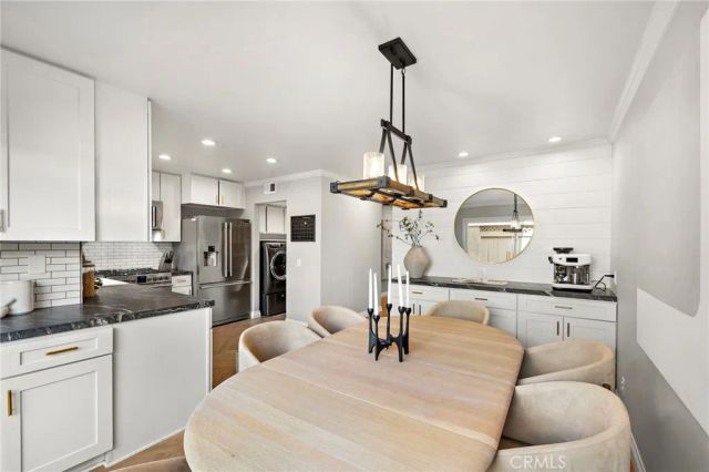 34 Starfish Court 12, Newport Beach, CA 92663