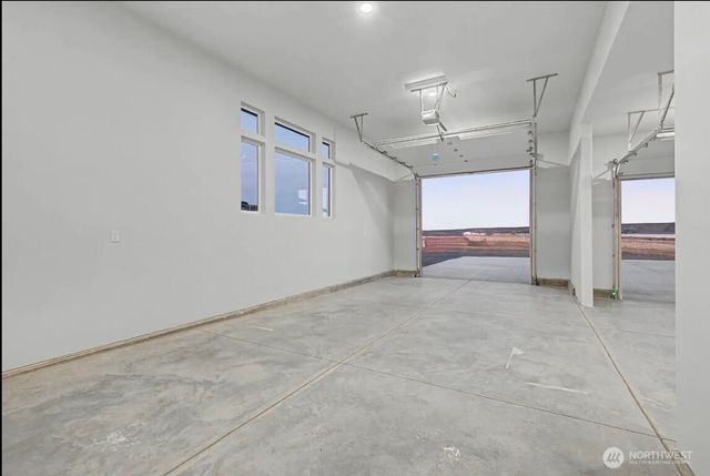 6988 Stonecrest Road NE, Moses Lake, WA 98837