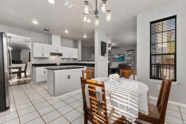6521 Ashby Pt, Live Oak, TX 78233