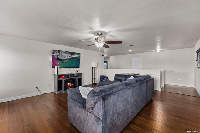 6521 Ashby Pt, Live Oak, TX 78233