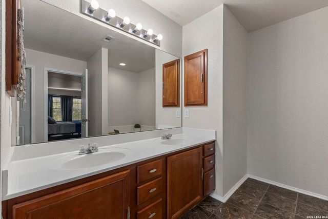 6521 Ashby Pt, Live Oak, TX 78233