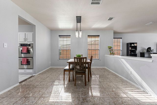 6521 Ashby Pt, Live Oak, TX 78233