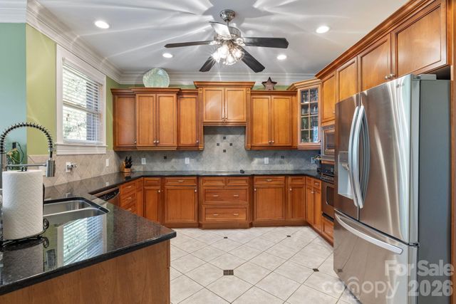 2379 Metcalf Drive, Sherrills Ford, NC 28673