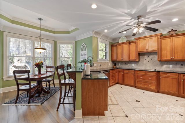 2379 Metcalf Drive, Sherrills Ford, NC 28673