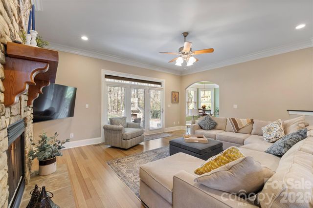 2379 Metcalf Drive, Sherrills Ford, NC 28673
