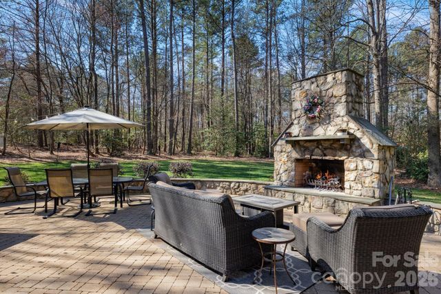 2379 Metcalf Drive, Sherrills Ford, NC 28673