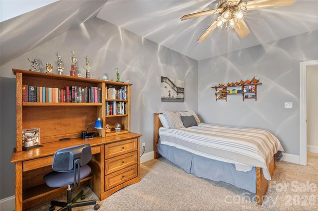 2379 Metcalf Drive, Sherrills Ford, NC 28673