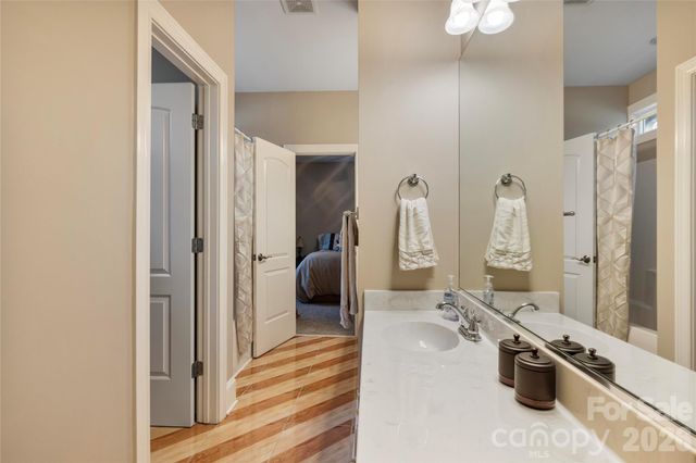 2379 Metcalf Drive, Sherrills Ford, NC 28673