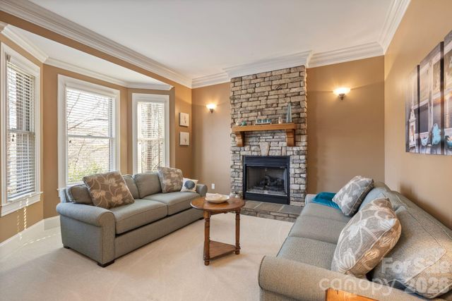 2379 Metcalf Drive, Sherrills Ford, NC 28673