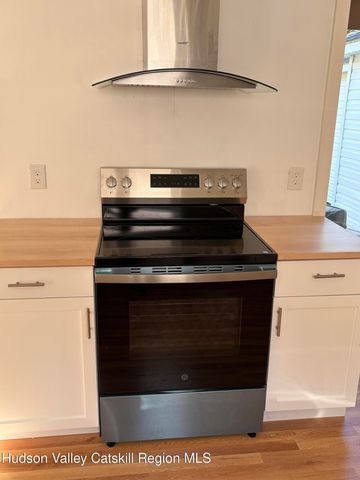 551 State Route 217, Hudson, NY 12534