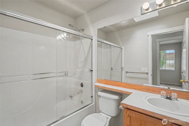 1421 Rooklidge Street, Dupont, WA 98327