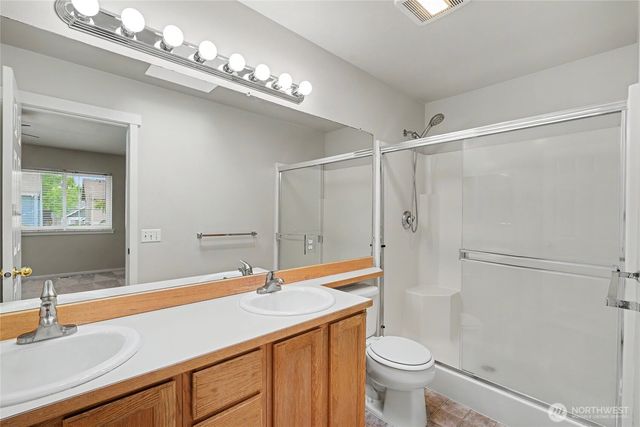 1421 Rooklidge Street, Dupont, WA 98327