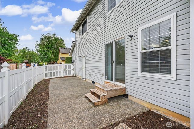 1421 Rooklidge Street, Dupont, WA 98327