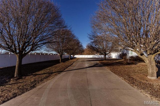 702 S 525th Rd, East Prairie, MO 63845