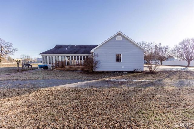702 S 525th Rd, East Prairie, MO 63845