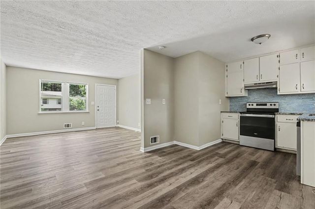 2541 Kelly Lake Drive, Decatur, GA 30032