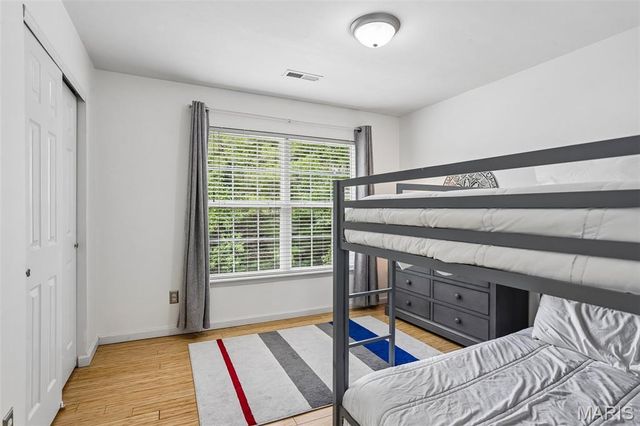 511 Winter Garden Drive, Fenton, MO 63026