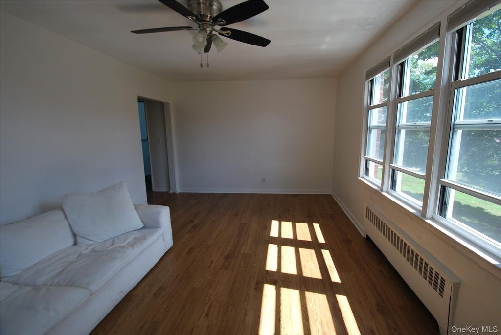 10 Stokes Road 2A, Yonkers, NY 10710 — photo 5