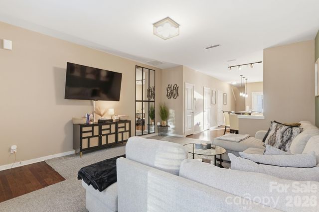 12755 Livengood Lane, Charlotte, NC 28269