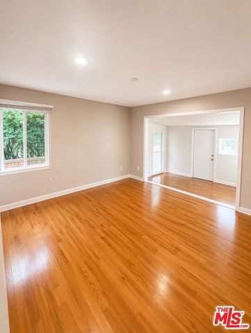 20319 Ingomar Street, Winnetka (los Angeles), CA 91306