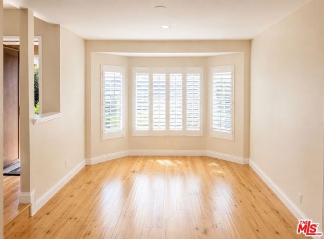 20319 Ingomar Street, Winnetka (los Angeles), CA 91306