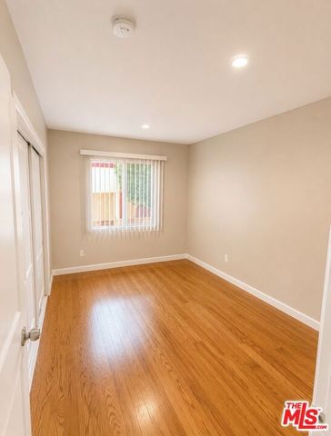 20319 Ingomar Street, Winnetka (los Angeles), CA 91306