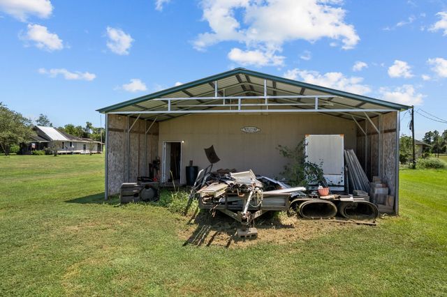 5531 County Road 435, Alvin, TX 77511