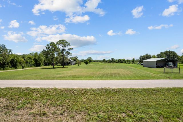 5531 County Road 435, Alvin, TX 77511