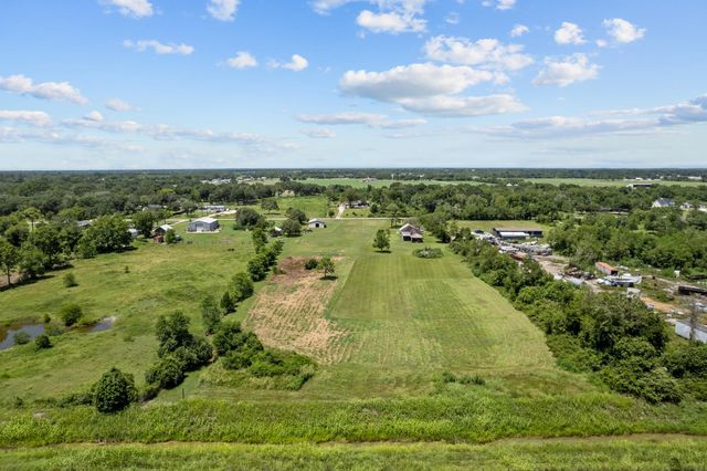 5531 County Road 435, Alvin, TX 77511