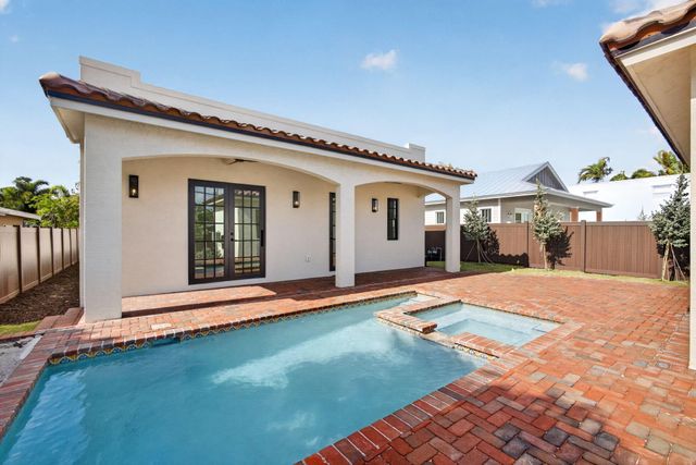 1013 Ardmore Road, West Palm Beach, FL 33401