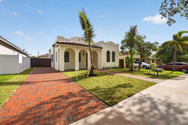 1013 Ardmore Road, West Palm Beach, FL 33401