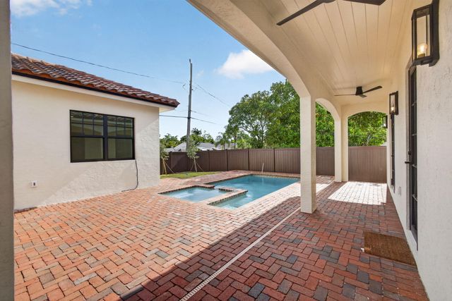 1013 Ardmore Road, West Palm Beach, FL 33401
